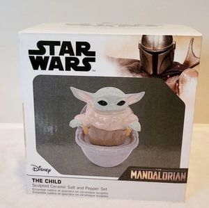 Star Wars - Yoda The Child sculpted Ceramic Salt Pepper Shaker set Mandalorian
